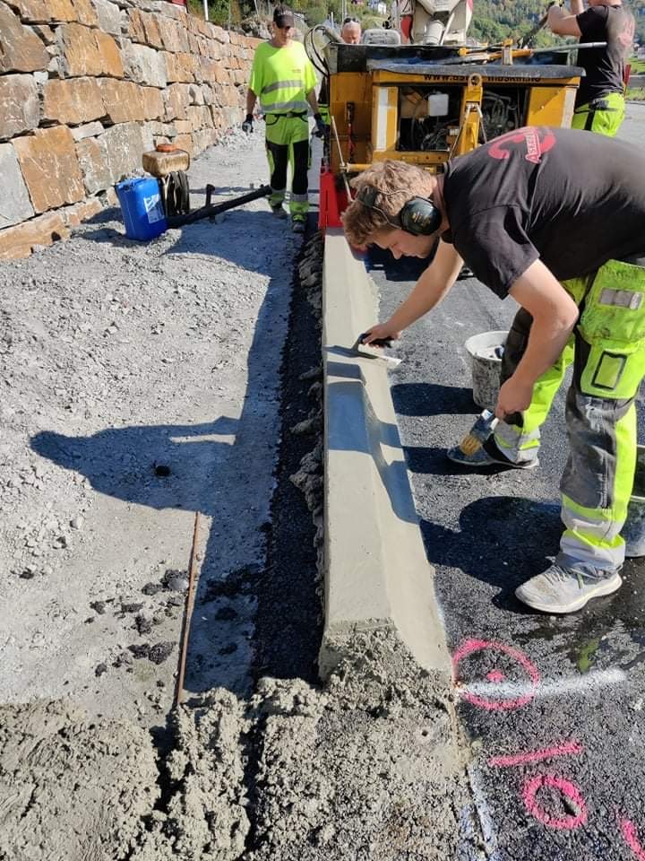 Plass-støpt kassel-stein 1