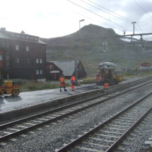 Asfaltering Finse stasjon